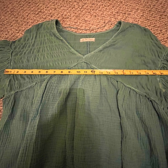 We The Free Balloon Sleeve Shirt NWOT - Picture 3 of 3